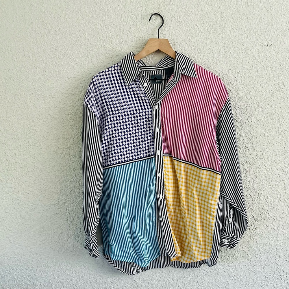 Vintage Liz Wear Patch Pattern Button Up